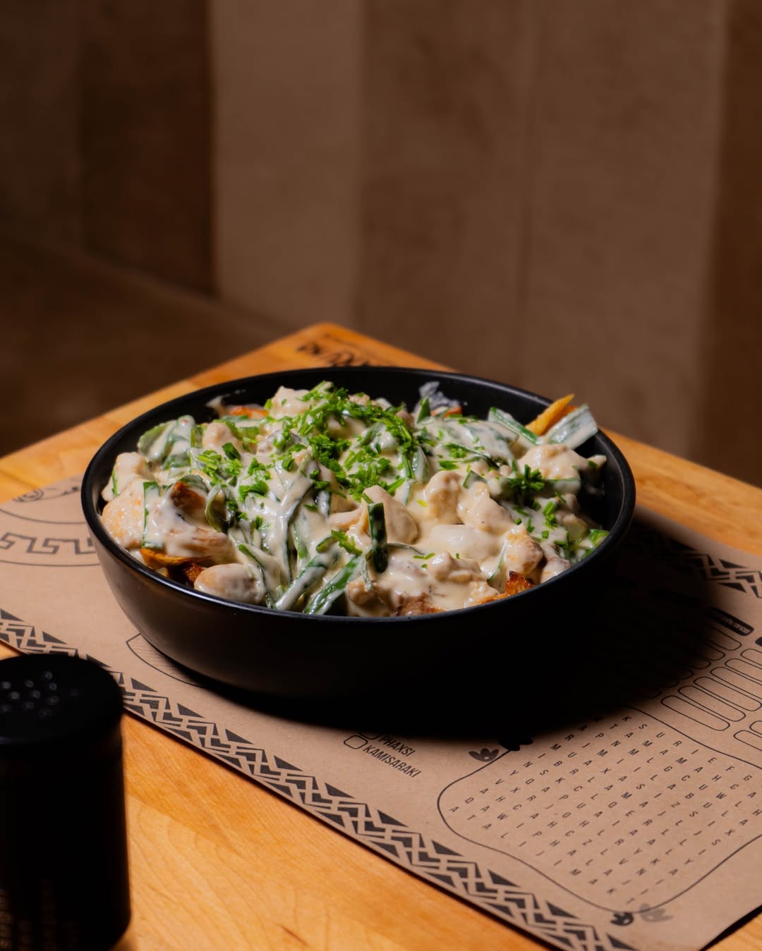 Plato salteado con papas y hongos de Taruka Bistró, Viña del Mar